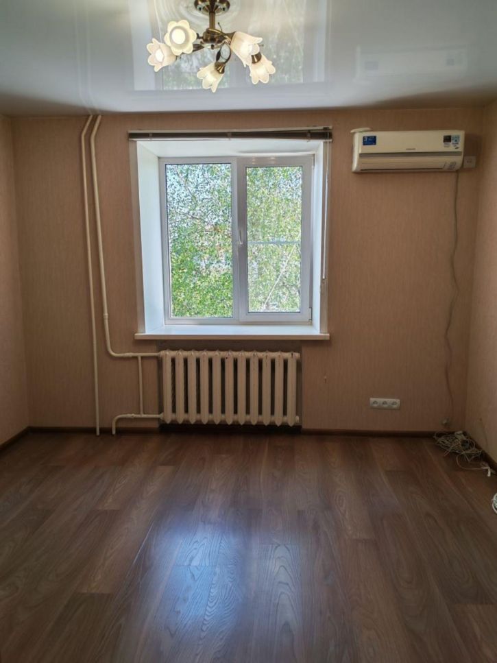 2-комн квартира Стопани ул, 31