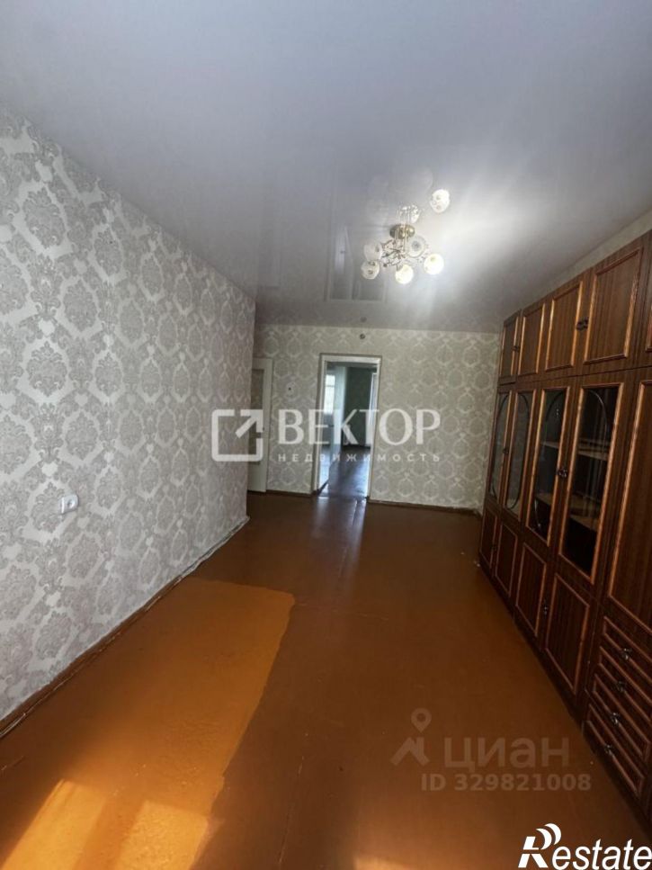 3-комн квартира улица Голубкова, 8,  д. 8