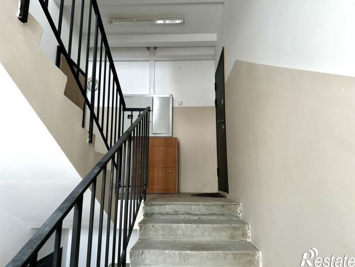 3-комн квартира Задорина ул, 45