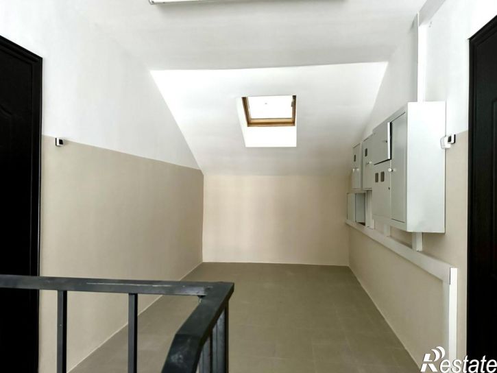 3-комн квартира Задорина ул, 45
