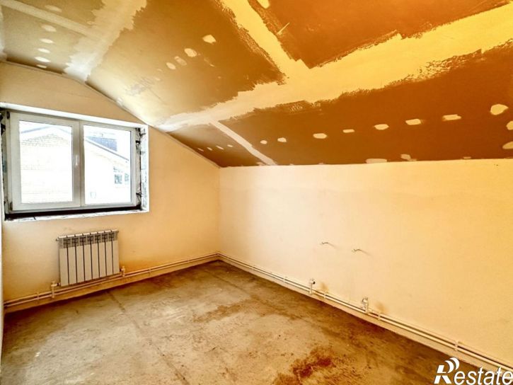 3-комн квартира Задорина ул, 45