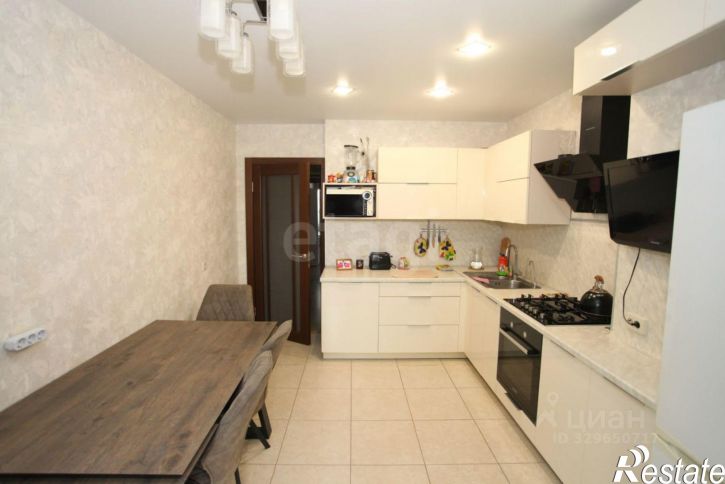 3-комн квартира Жужелинская улица, 30,  д. 30