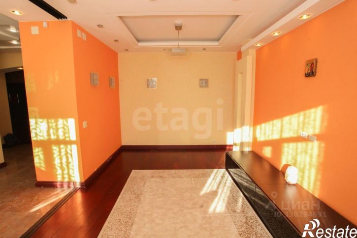 4-комн квартира Хвойная улица, 38,  д. 38
