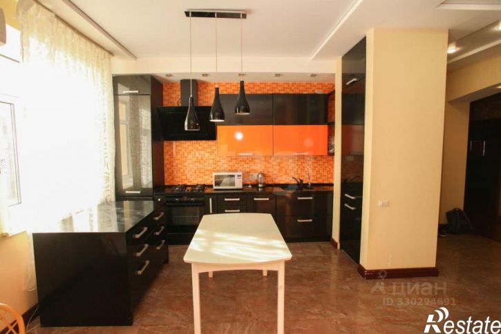4-комн квартира Хвойная улица, 38,  д. 38