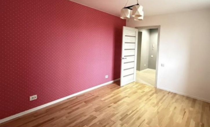 2-комн квартира Соловьиная ул, 6