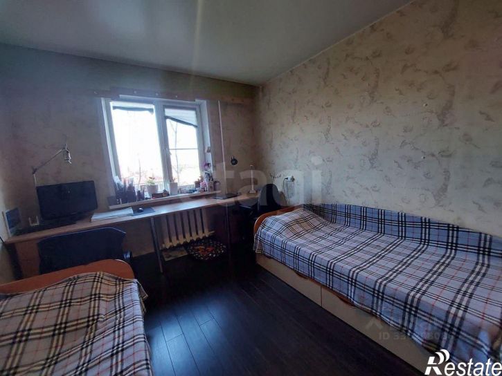 3-комн квартира улица Задорина, 8,  д. 8