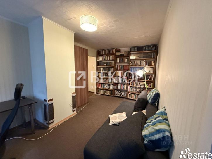 2-комн квартира улица Титова, 20,  д. 20