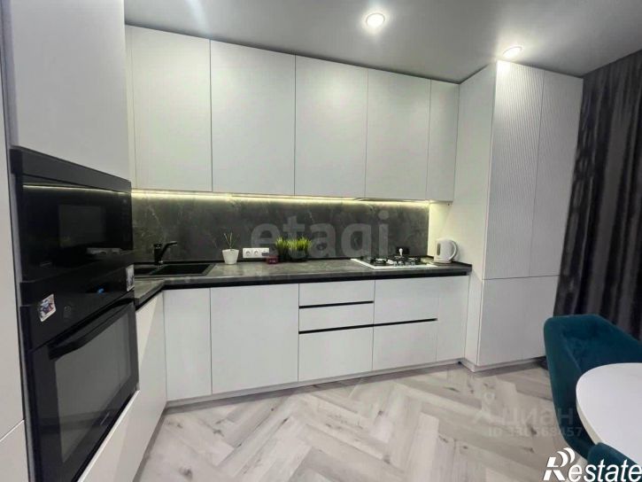 2-комн квартира улица Ленина, 160В к3,  д. 160В к3