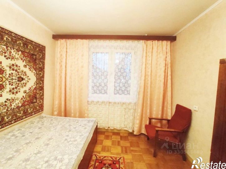 4-комн квартира улица Задорина, 8,  д. 8