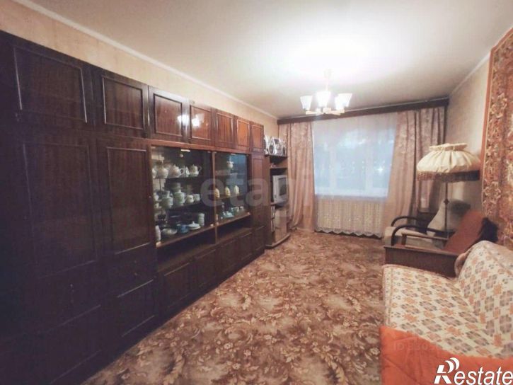 4-комн квартира улица Задорина, 8,  д. 8