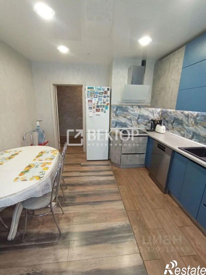 3-комн квартира улица Олега Юрасова, 1,  д. 1