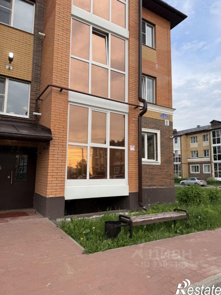 1-комн квартира улица Олега Юрасова, 36
