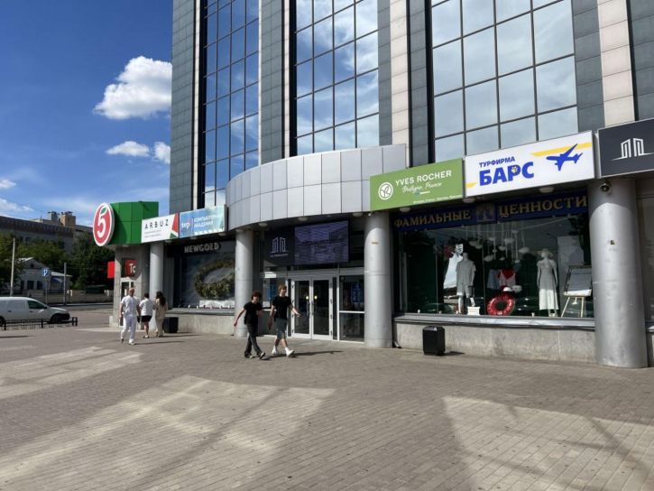 Торговое помещение Октябрьская пл, 1