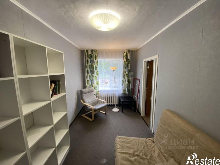 2-комн квартира улица Титова, 20,  д. 20