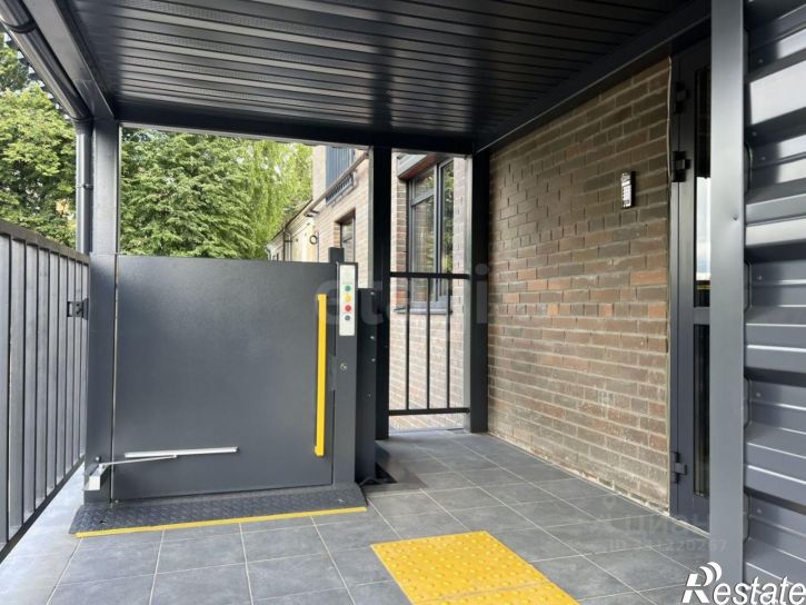 2-комн квартира улица Юрия Смирнова, 9,  д. 9