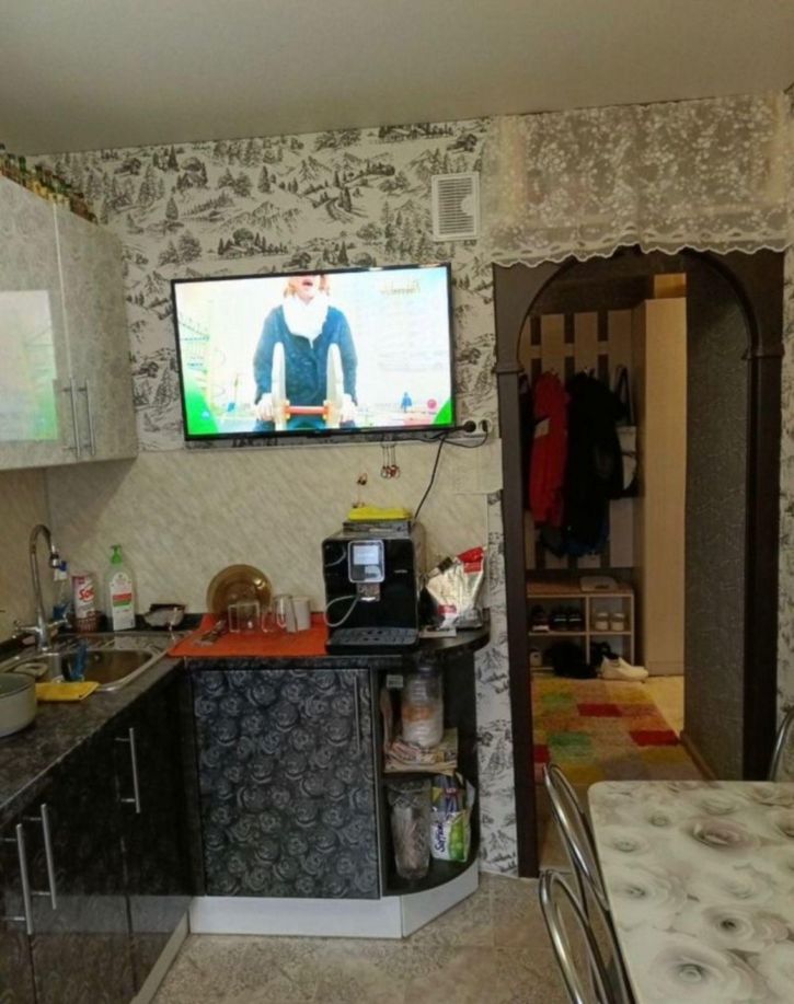 4-комн квартира Задорина ул, 8