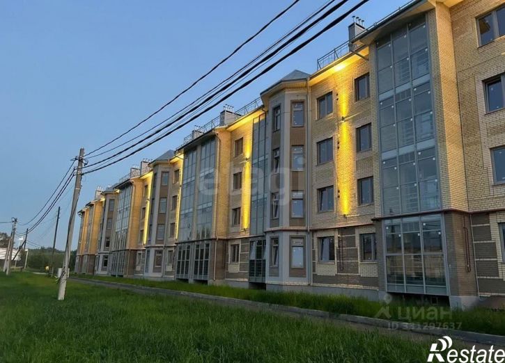 2-комн квартира улица Художников Шуваловых, 1,  д. 1