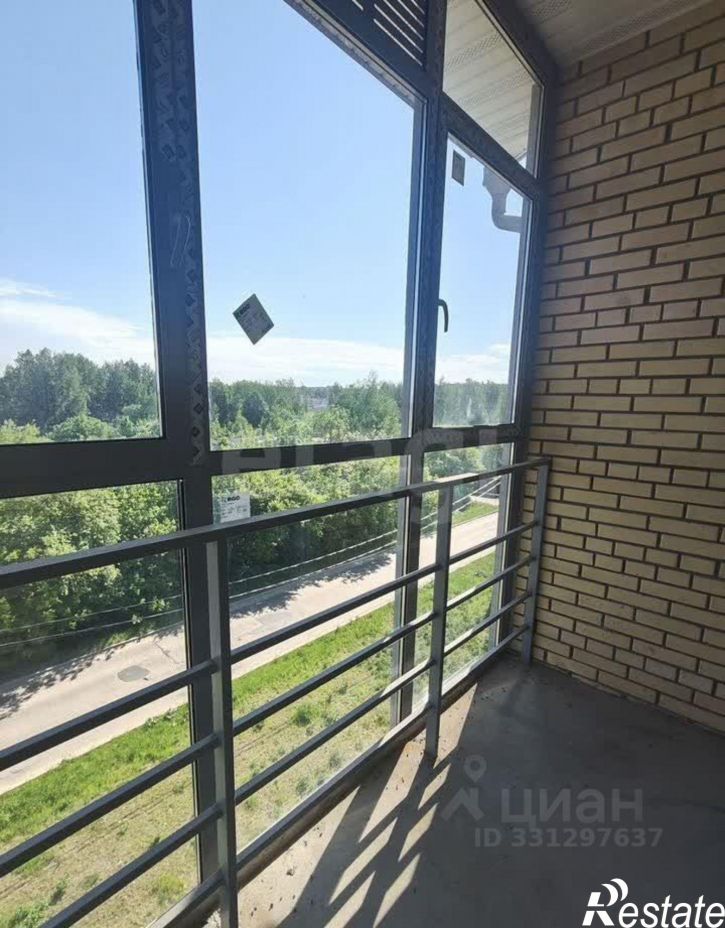 2-комн квартира улица Художников Шуваловых, 1,  д. 1