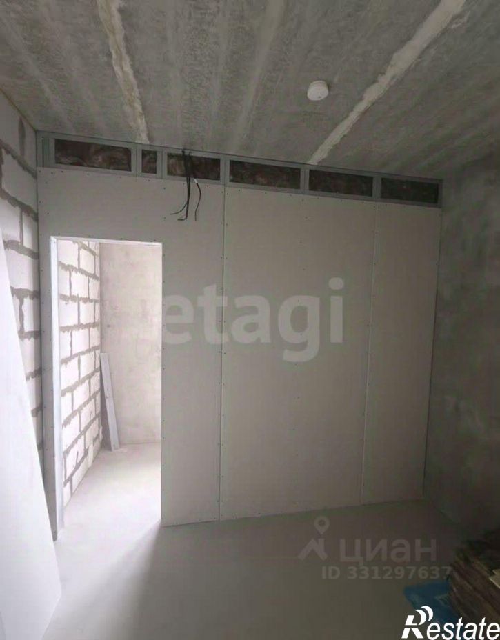 2-комн квартира улица Художников Шуваловых, 1,  д. 1