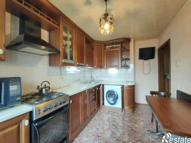 2-комн квартира улица 8 Марта, 54,  д. 54
