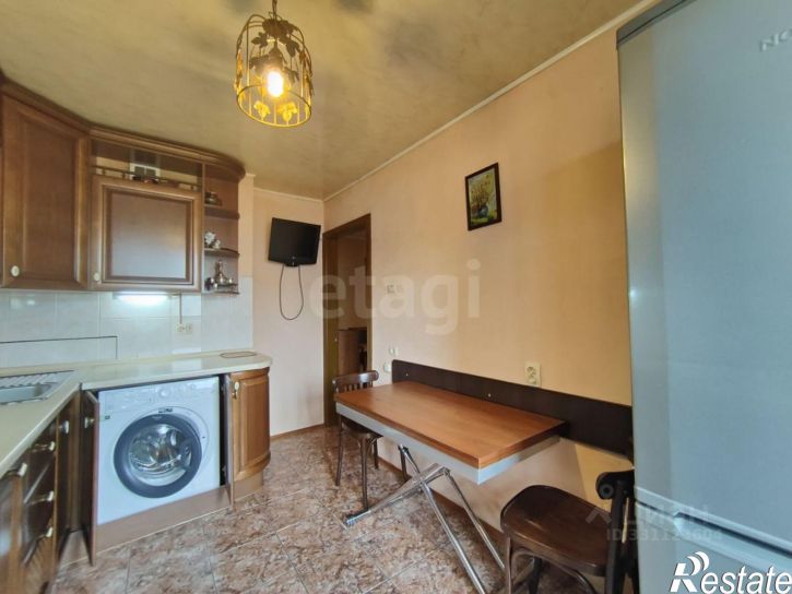 2-комн квартира улица 8 Марта, 54,  д. 54