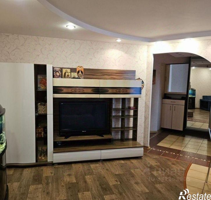 3-комн квартира Рабочий пр-кт, 48,  д. 48