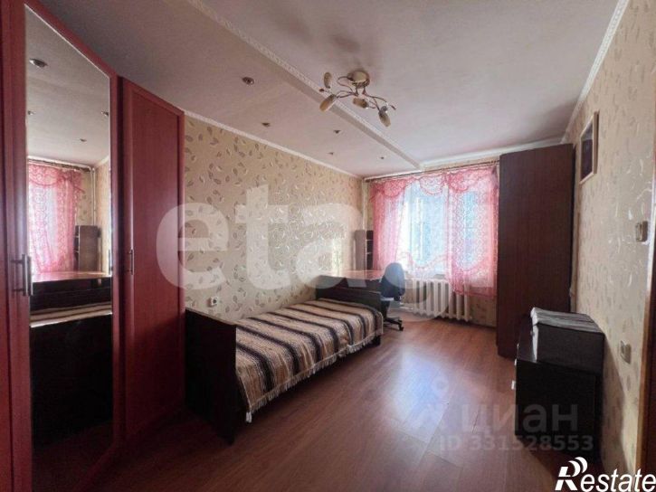3-комн квартира ул Смирнова Юрия, 47,  д. 47