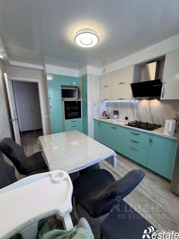 3-комн квартира ул 8 Марта, 54,  д. 54