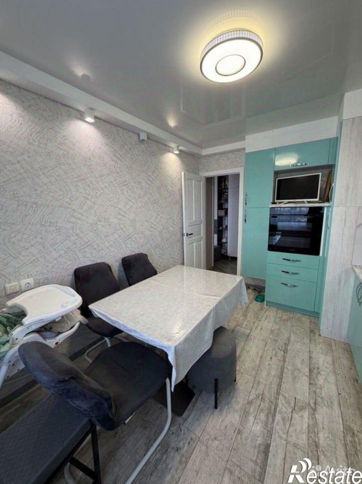 3-комн квартира ул 8 Марта, 54,  д. 54