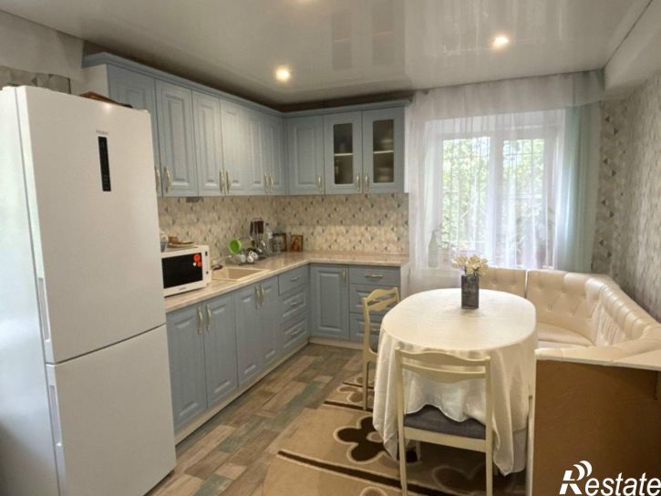 2-комн квартира Солоница ул, 7