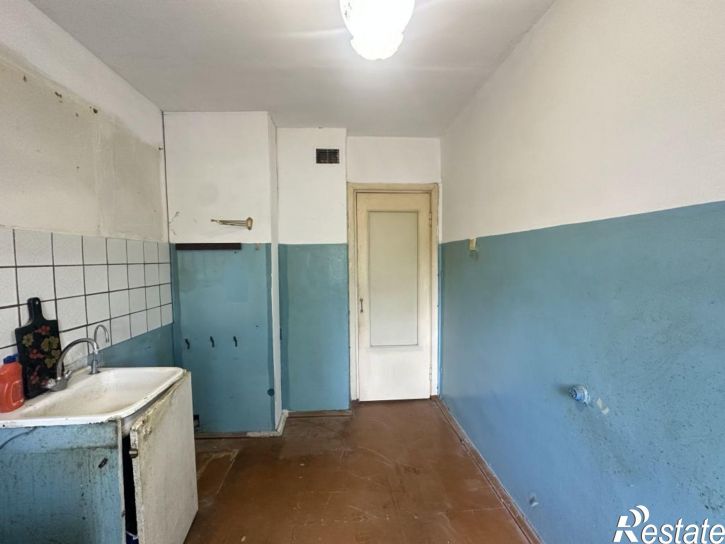2-комн квартира Сутырина ул, 20