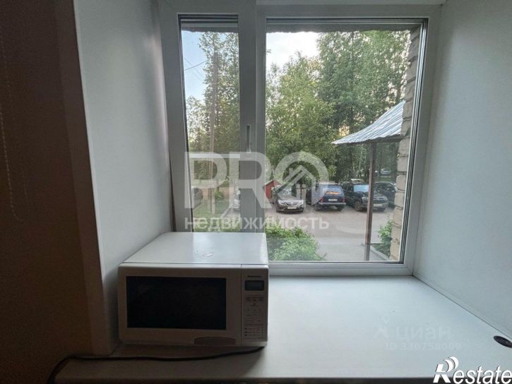 2-комн квартира ул Титова, 20,  д. 20