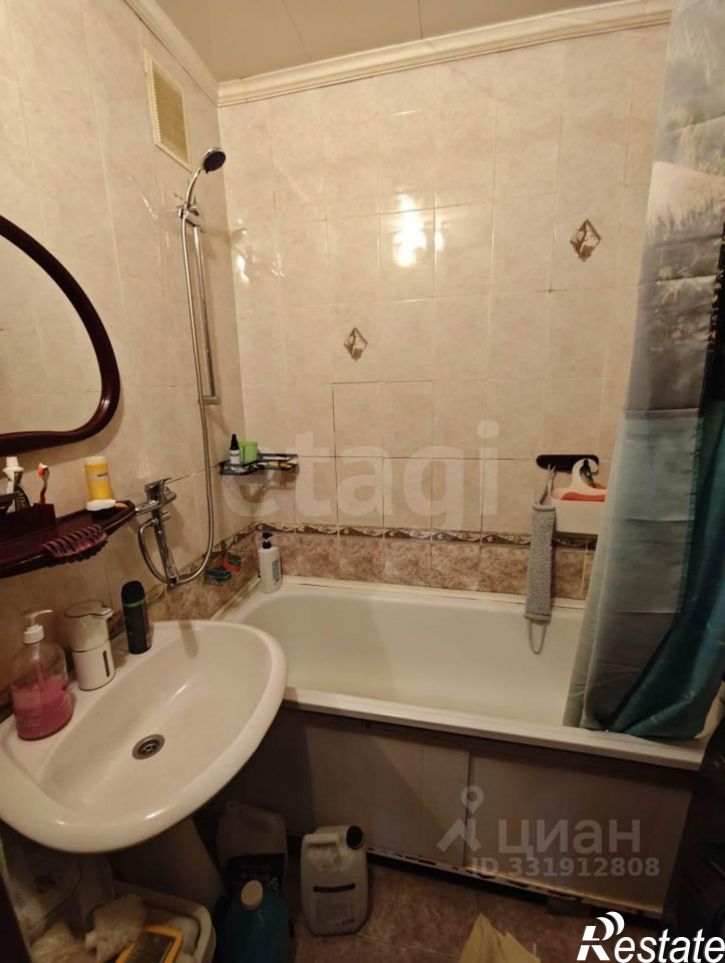 3-комн квартира ул Шагова, 211,  д. 211