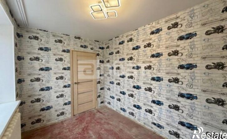 4-комн квартира ул Сутырина, 16,  д. 16