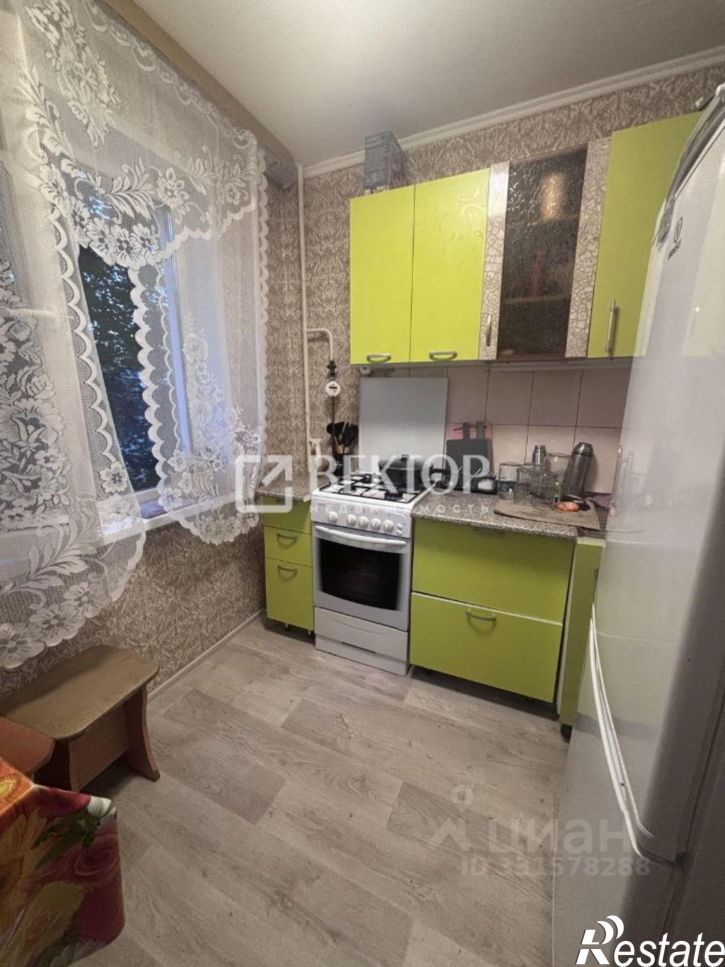 2-комн квартира ул Сутырина, 21,  д. 21