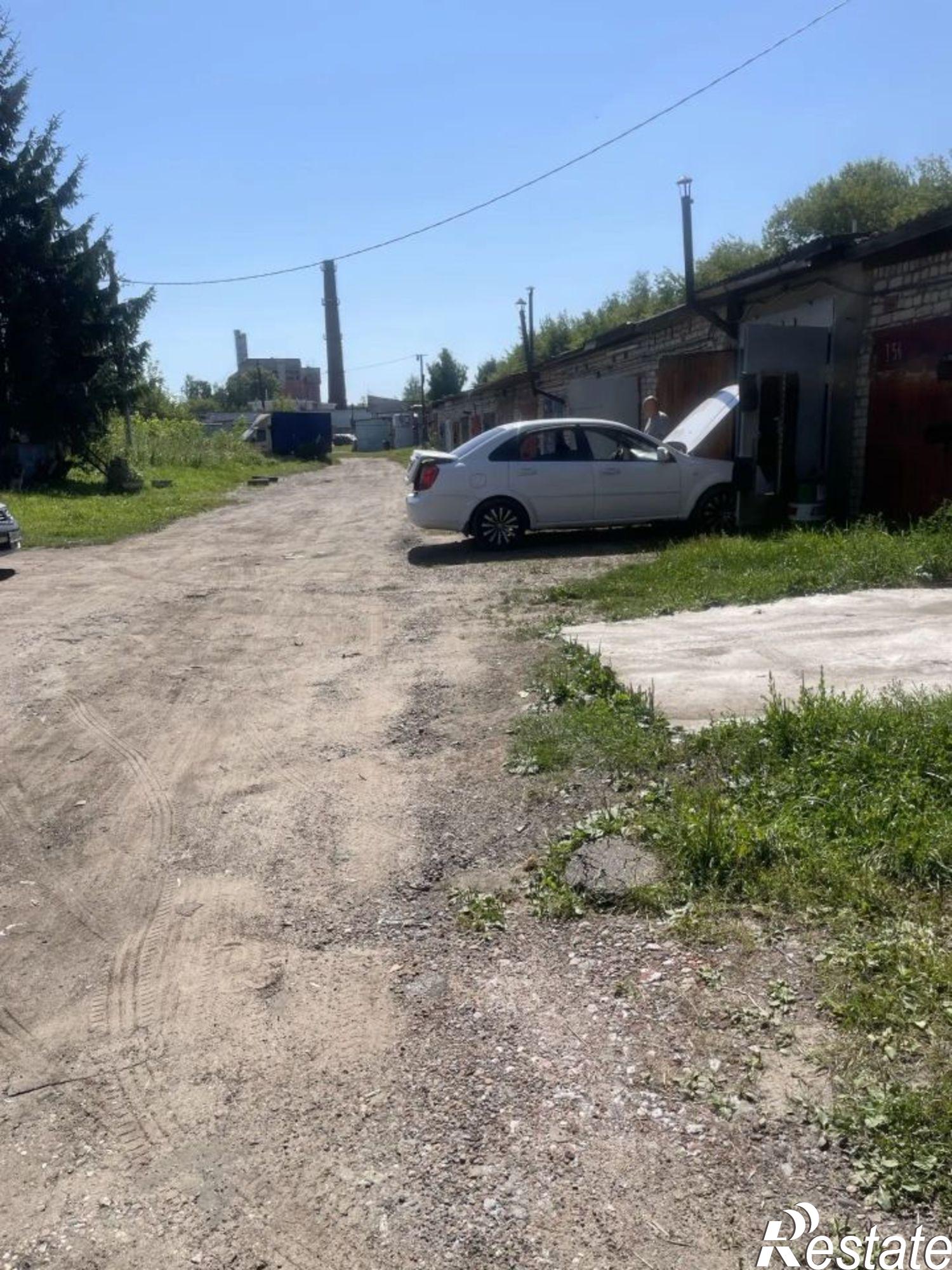 Купить гараж, место в паркинге за 700 011 рублей на ул Коммунаров, 1