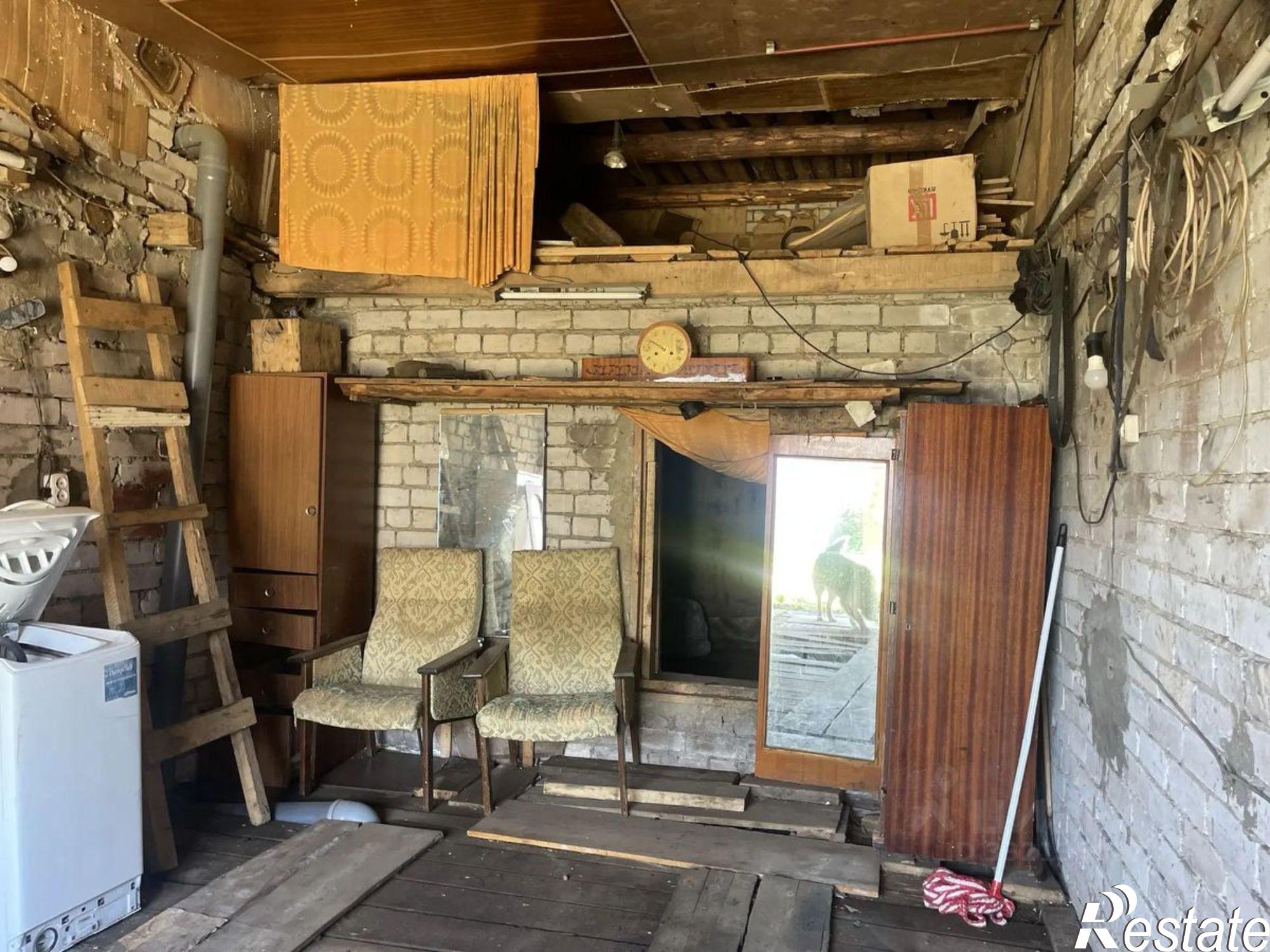 Купить гараж, место в паркинге за 700 011 рублей на ул Коммунаров, 1