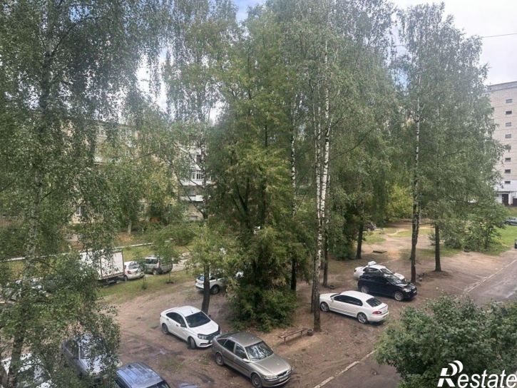 2-комн квартира ул Сутырина, 20,  д. 20