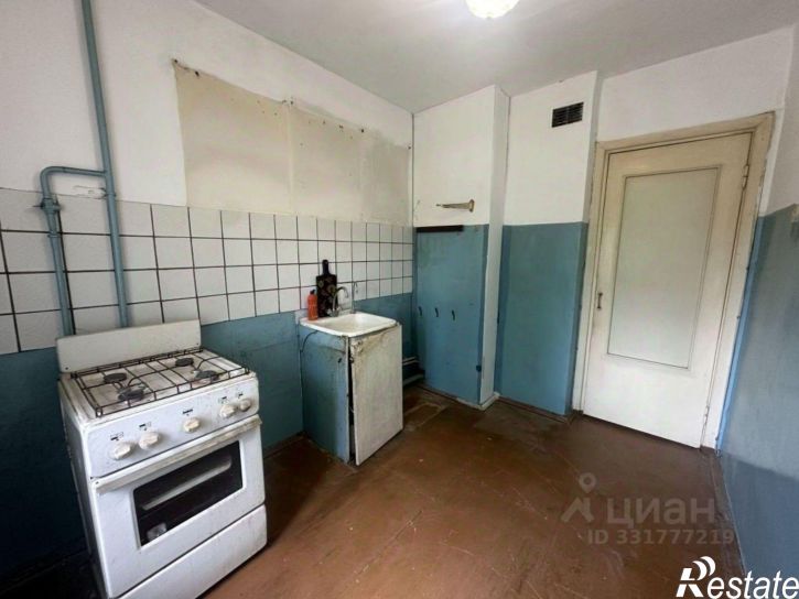 2-комн квартира ул Сутырина, 20,  д. 20