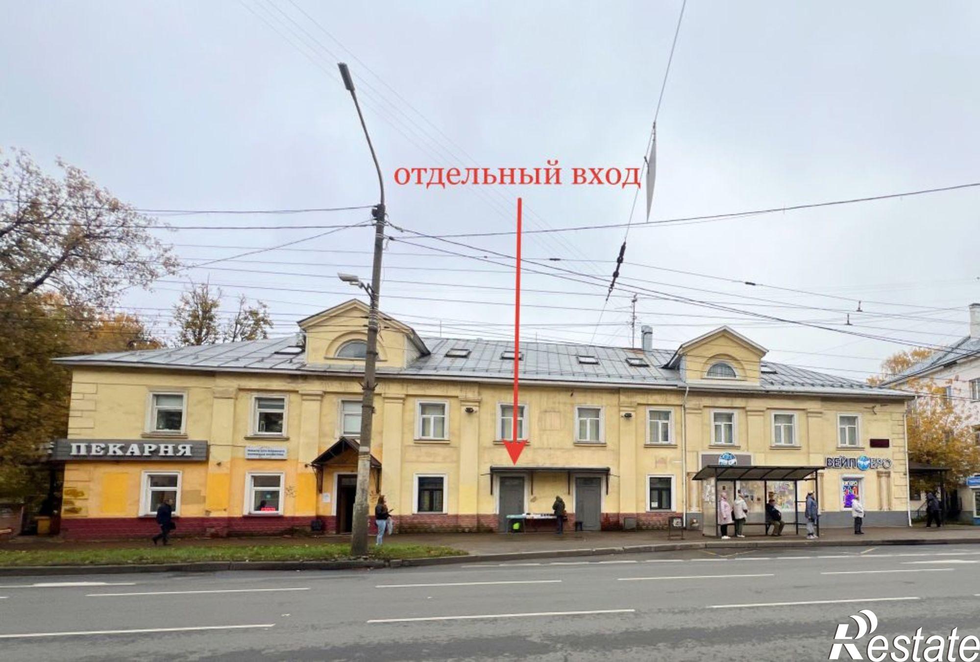 Купить торговое помещение за 12 420 000 рублей на Советская ул, 132