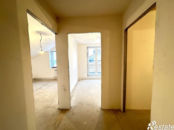 3-комн квартира Задорина ул, 45