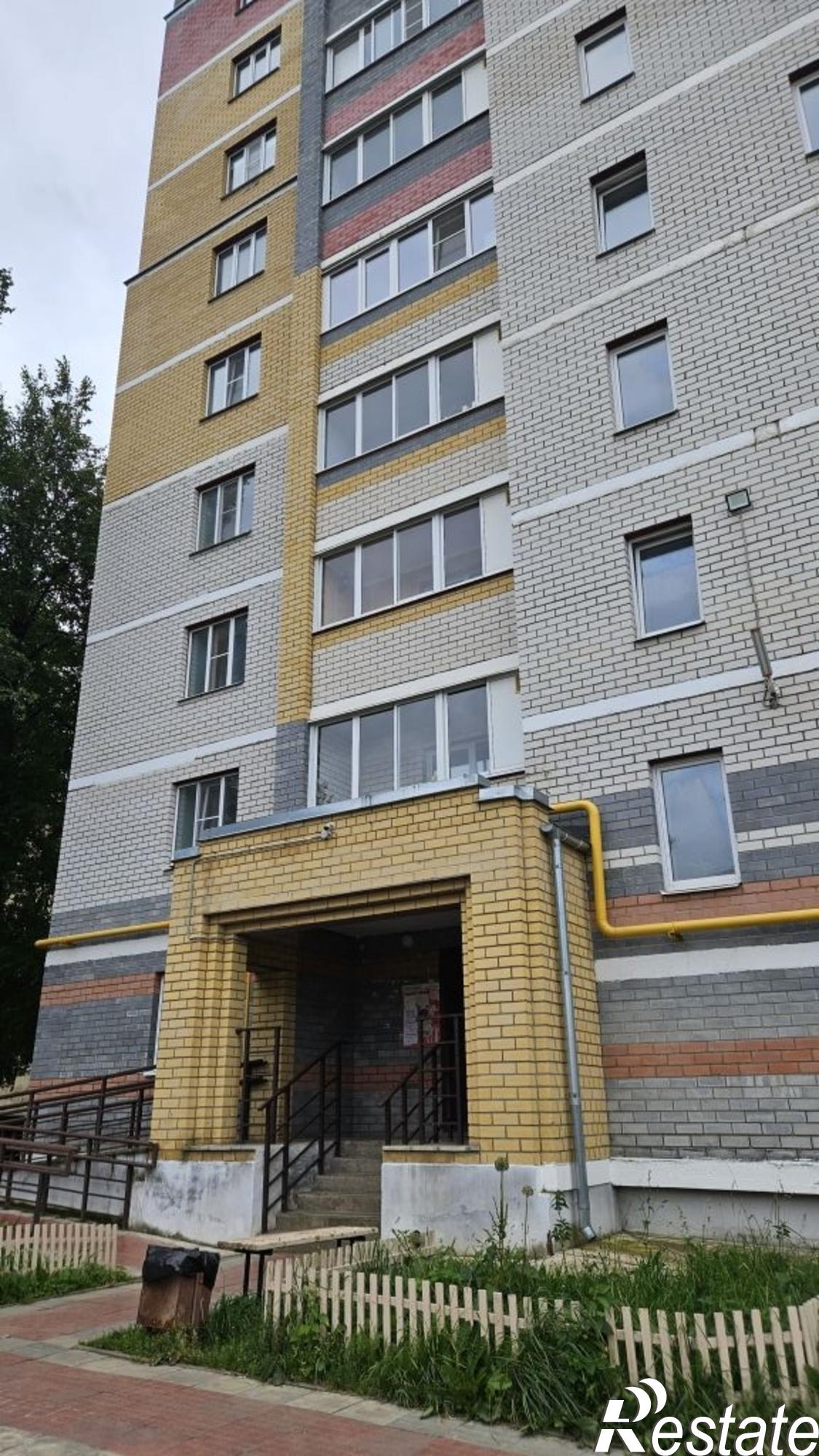 Купить квартиру за 6 000 000 рублей на Коммунаров ул, 6
