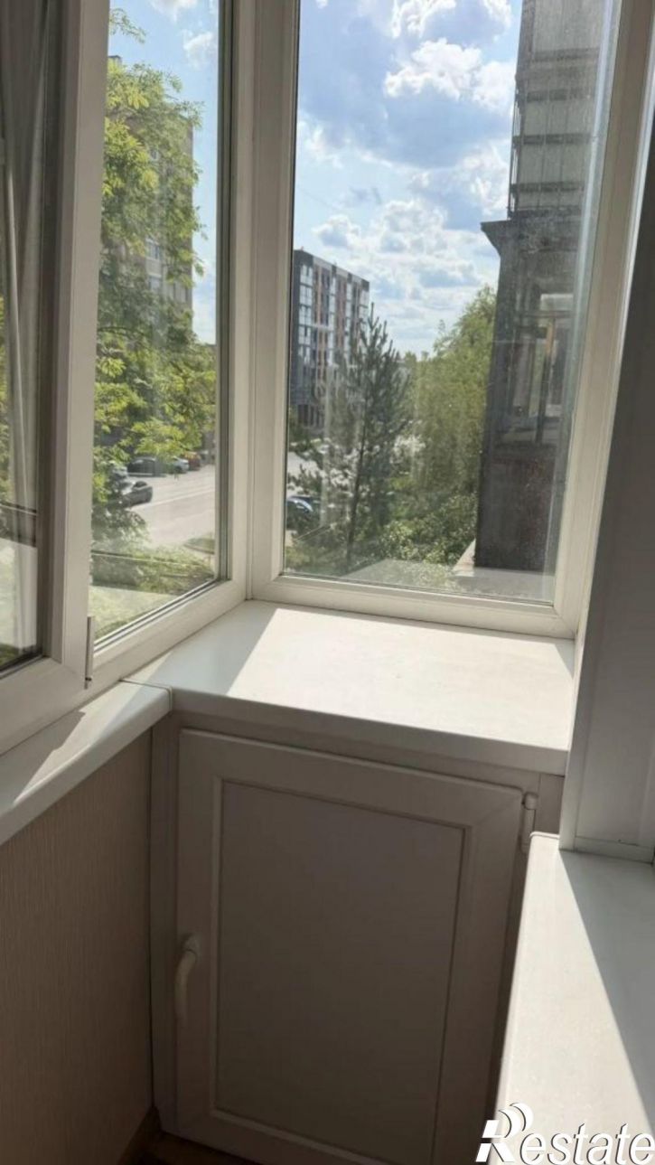 3-комн квартира Димитрова ул, 8