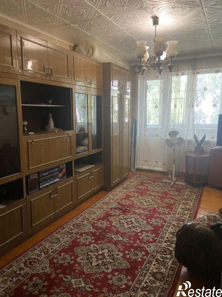 2-комн квартира Сутырина ул, 14