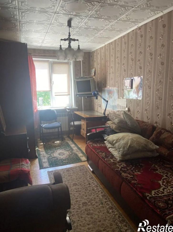 2-комн квартира Сутырина ул, 14