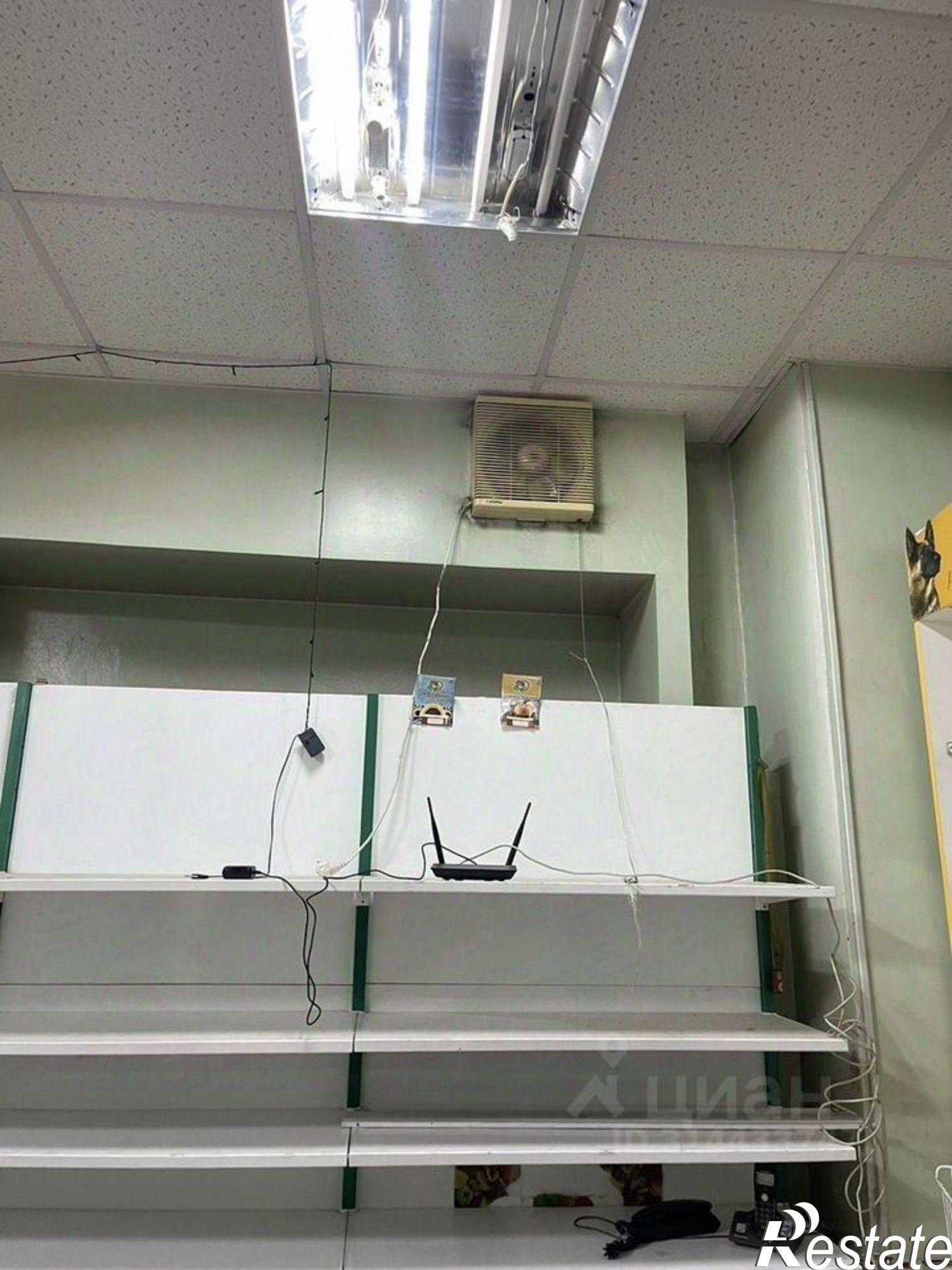 Купить торговое помещение за 5 750 020 рублей на ул Симановского, 101