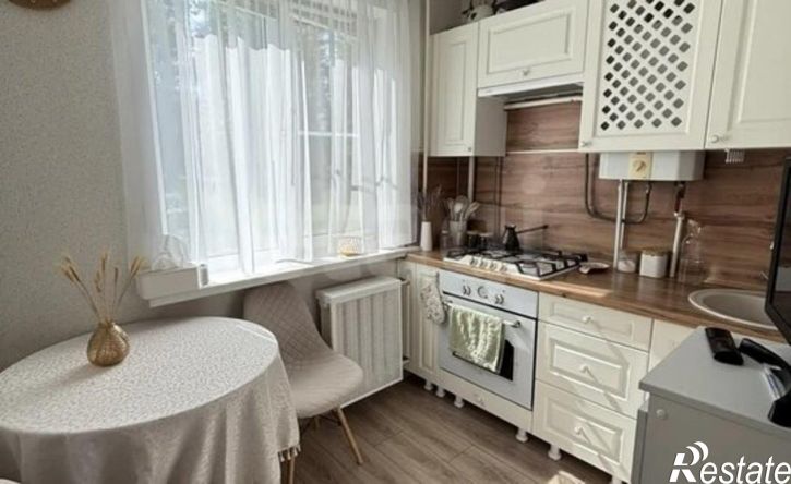 2-комн квартира мкр Черноречье, 24,  д. 24