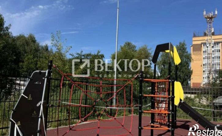 3-комн квартира ул Смирнова Юрия, 9,  д. 9