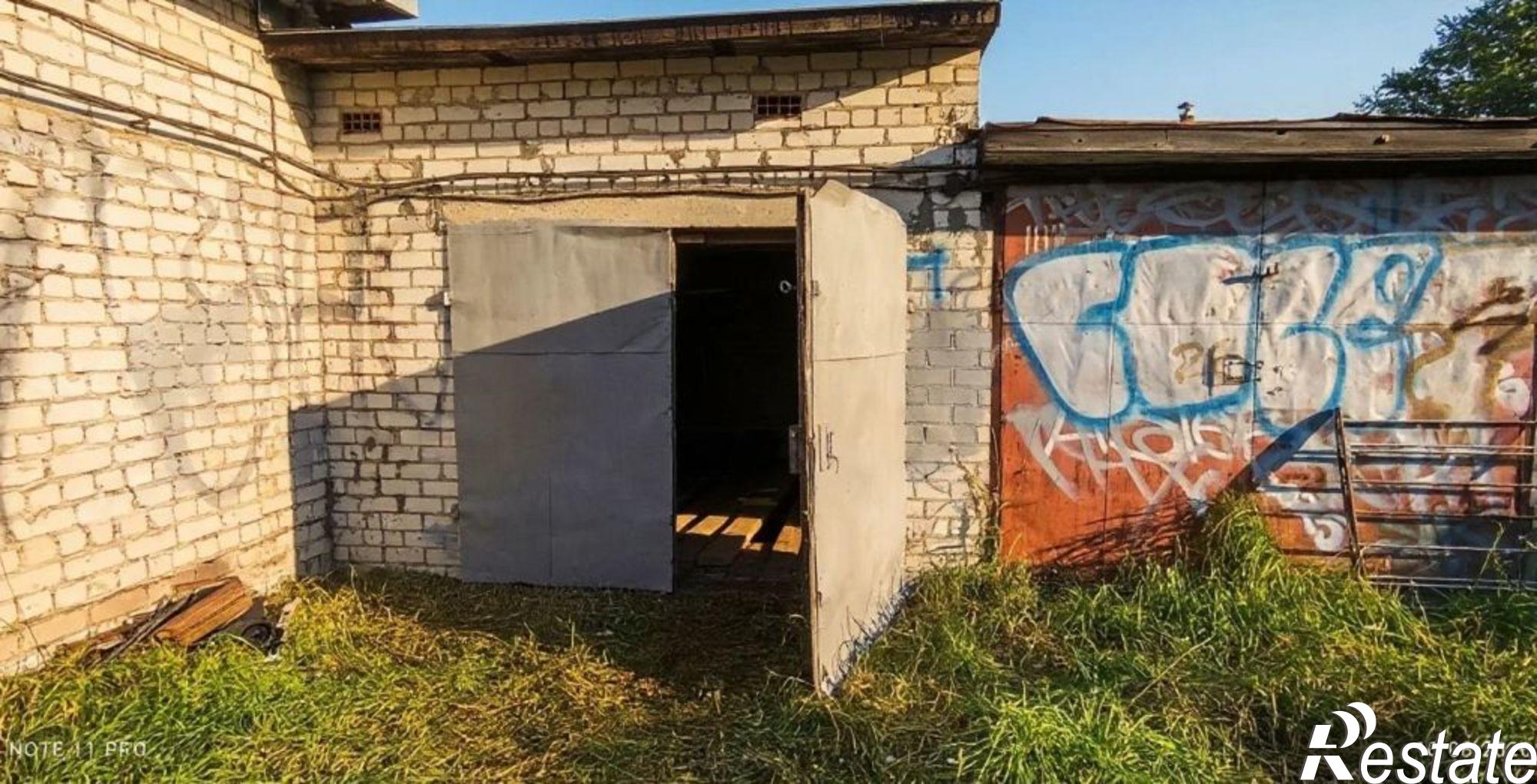 Купить гараж, место в паркинге за 700 000 рублей на Галичская ул