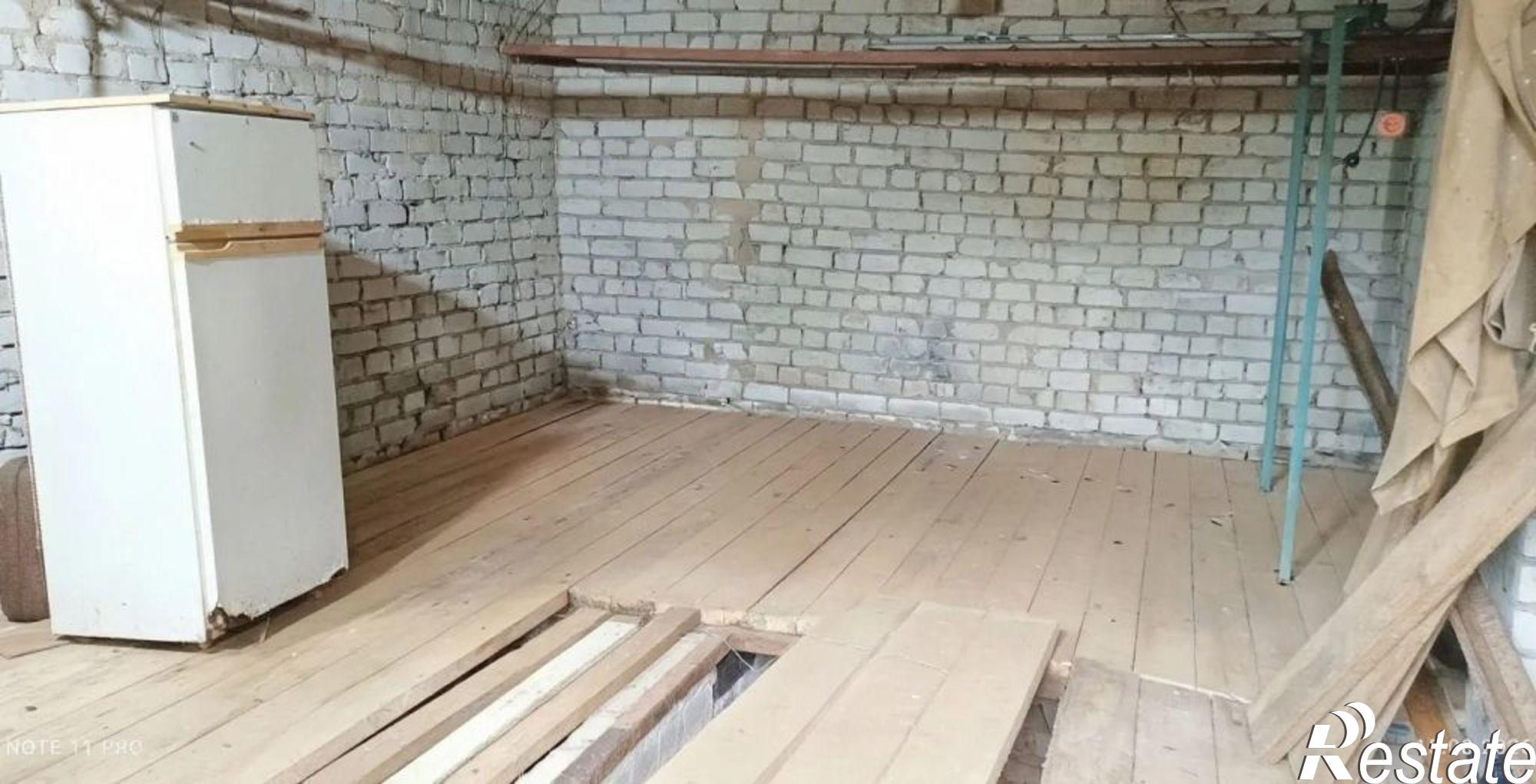 Купить гараж, место в паркинге за 700 000 рублей на Галичская ул